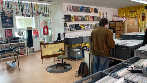 Plattenladen Dixigas Records hat vor ein paar Jahren am Bahnhof in Karlsruhe aufgemacht
