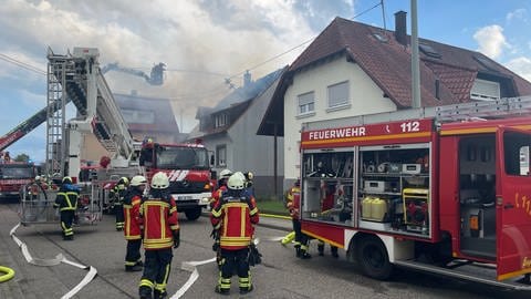 Brand in einem Einfamilienhaus in Rastatt-Ottersdorf