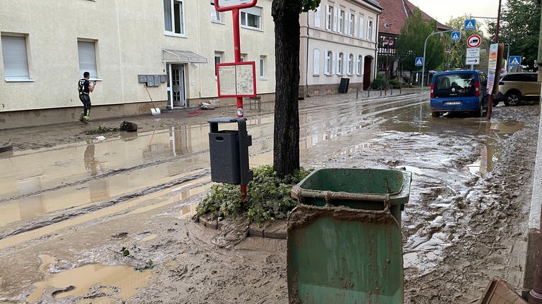 Schlamm auf den Straßen von Gondelsheim