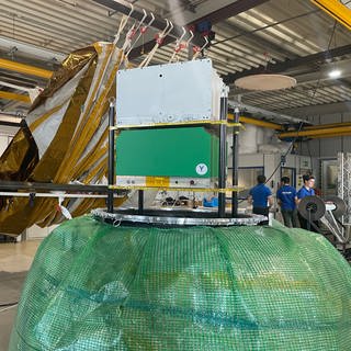 Ein Start-Up in Lichtenau (Kreis Rastatt) produziert Weltraum-Container, die im Februar mit der SpaceX-Rakete Experimente ins All transportieren.