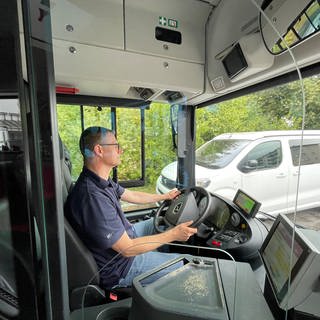 In Karlsruhe fehlen vielen Busfahrer.