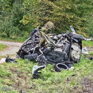 Ein Toter und zwei Schwerverletzte bei Unfall auf der B 293 bei Bretten 