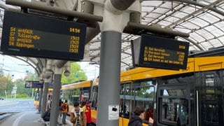 Im Stadtbahn-Verkehr im Raum Karlsruhe kommt es am Montag wegen eines Warnstreiks teilweise zu Ausfällen und Verzögerungen. 