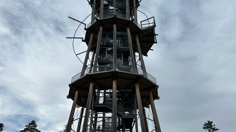 Der Aussichtssturm "Himmelsglück" mit seinen 300 Stufen.