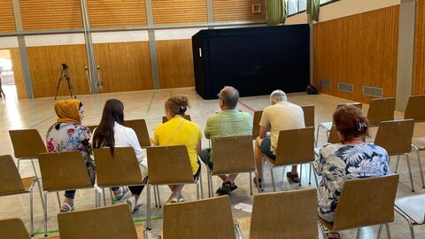 Nach dem Unwetter vor rund zwei Wochen hat die Gemeinde Gondelsheim einen Infoabend für Betroffene veranstaltet.