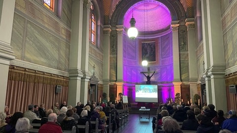 150 Jahre Hauptfriedhof Karlsruhe: die Feierstunde in der großen Kapelle 