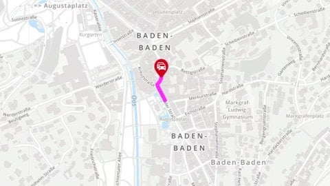 Der Brand brach mitten in der Innenstadt von Baden-Baden aus.