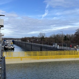 Die Schleuse in Iffezheim ist wieder in Betrieb.