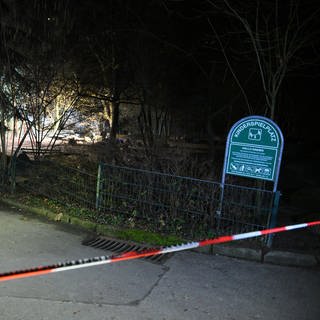 Auf diesem Kinderspielplatz in Weinheim soll ein Polizeibeamter einen Mann angeschossen haben