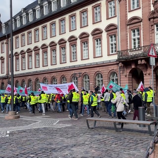 Warnstreik Heidelberg - Kundgebung auf Marktplatz