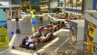 In der Ausstellung im Technikmuseum in Sinsheim sind zahlreiche Rennwagen zu sehen, die das 24-Stunden-Rennen absolviert haben. 