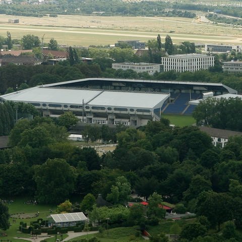 Luftaufnahme des Carl Benz Stadions in Mannheim.