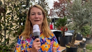 SWR-Gartenexpertin Heike Boomgarden auf dem Maimarkt 2023