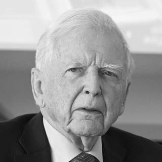 Harald zur Hausen, Nobelpreisträger für Medizin 2008 und ehemaliger Vorstandsvorsitzender des Deutschen Krebsforschungszentrums (DKFZ) im Portrait.