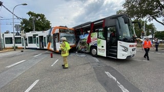 Unfall mit Reisebus