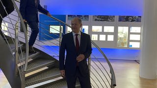Olaf Scholz (SPD) zu Besuch in Weinheim (Rhein-Neckar-Kreis) beim Unternehmen "Freudenberg".