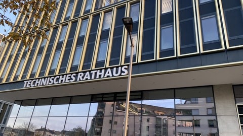 Die Fassade des Technischen Rathauses in Mannheim