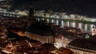 Die Heiliggeistkirche in der Heidelberger Altstadt bleibt auch zur Earth Hour 2024 dunkel. 