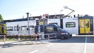 Mitte Juni 2023 ist ein Kleintransporter im Sinsheimer Stadtteil Reihen (Rhein-Neckar-Kreis) zusammengestoßen