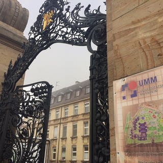 Eingangsportal am Uniklinikum Mannheim