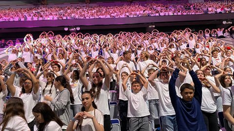 6000 Kinder singen in SAP Arena