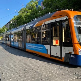 Straßenbahn der RNV in Mannheim