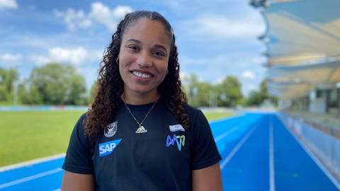 Yemisi Ogunleye im Stadion der MTG in Mannheim