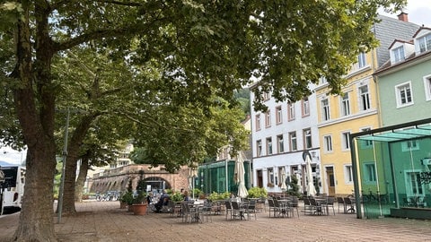 Der Neckarmünzplatz in Heidelberg, dort hat ein Mann eine Frau angegriffen.