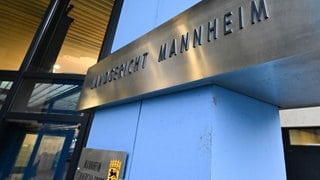 Schriftzug Landgericht Mannheim