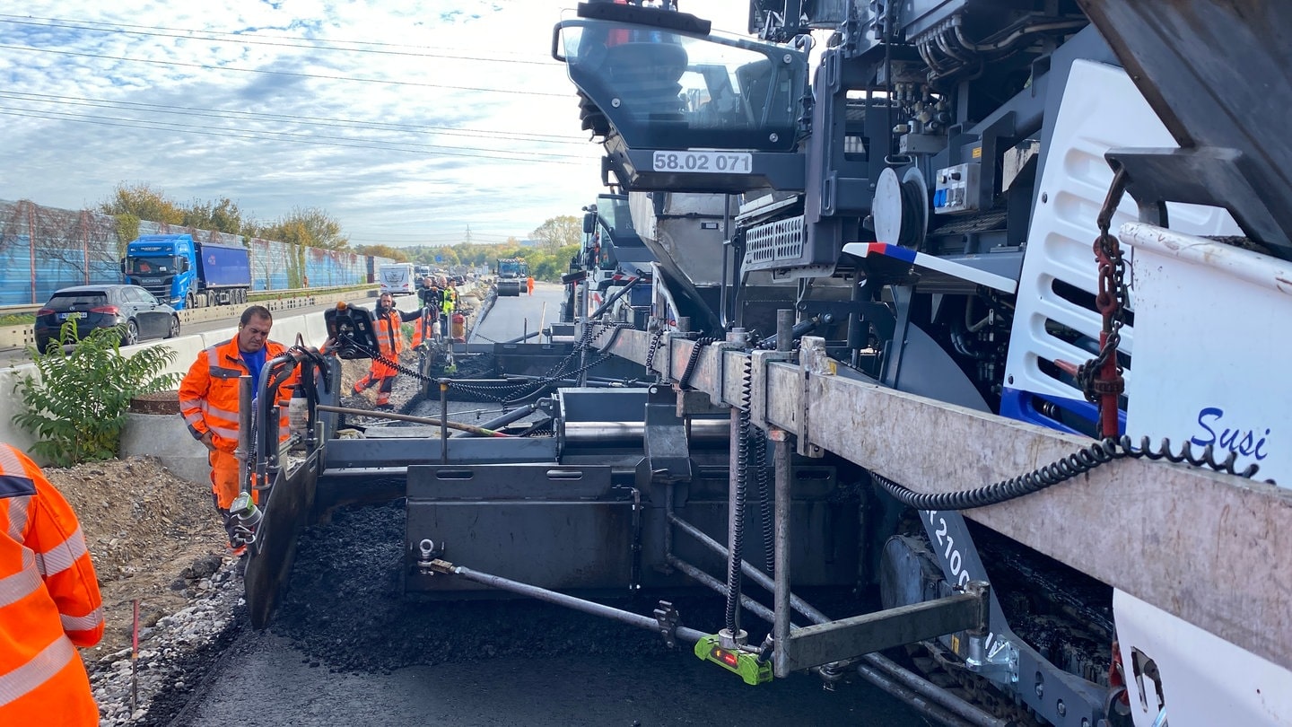 Fahrbahnerneuerung auf der A6