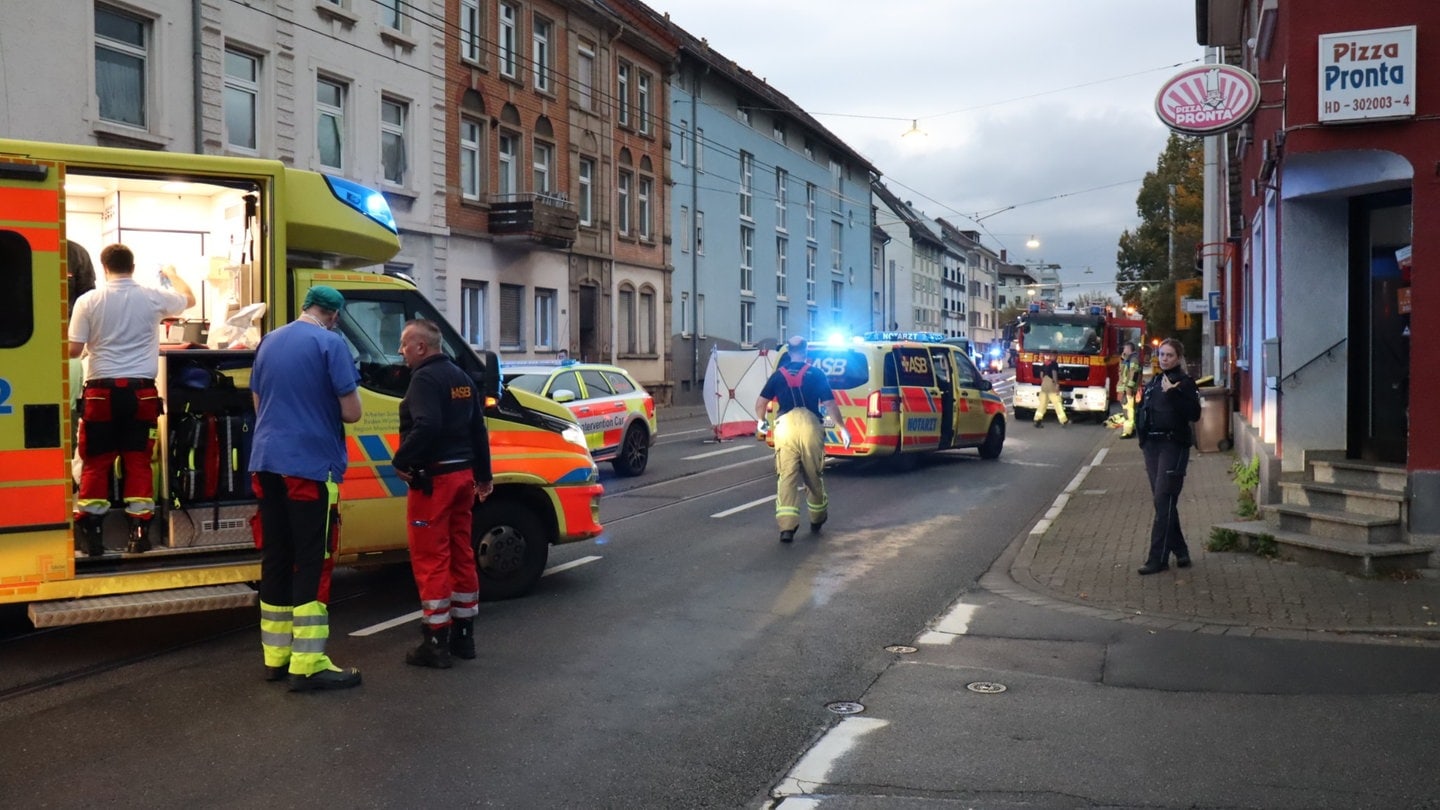 B3 Heidelberg, medizinische Einsatzfahrzeuge an Unfallstelle