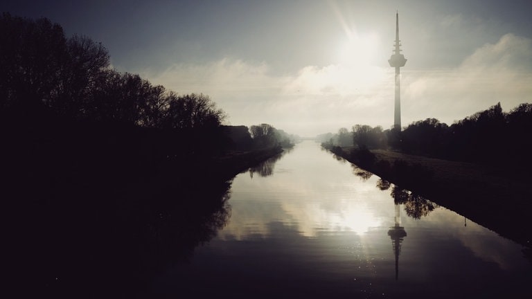 Fernmeldeturm in Mannheim im Oktober