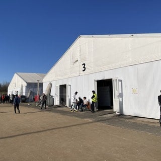 Zeltunterkunft für Geflüchtete in Bensheim, Kreis Bergstraße