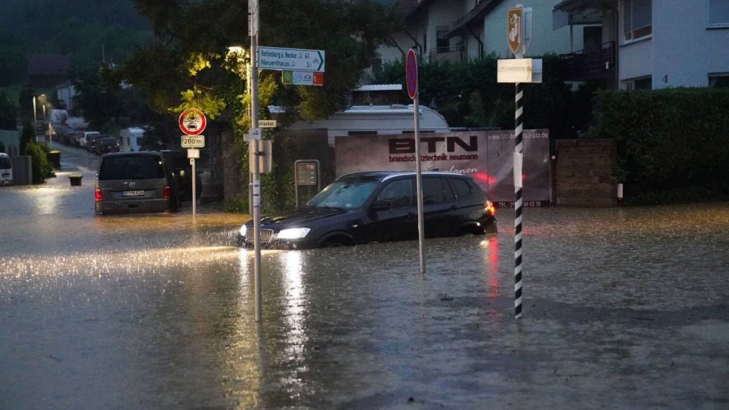 Unwetter Uber Baden Wurttemberg Feuerwehr Im Dauereinsatz Swr Aktuell