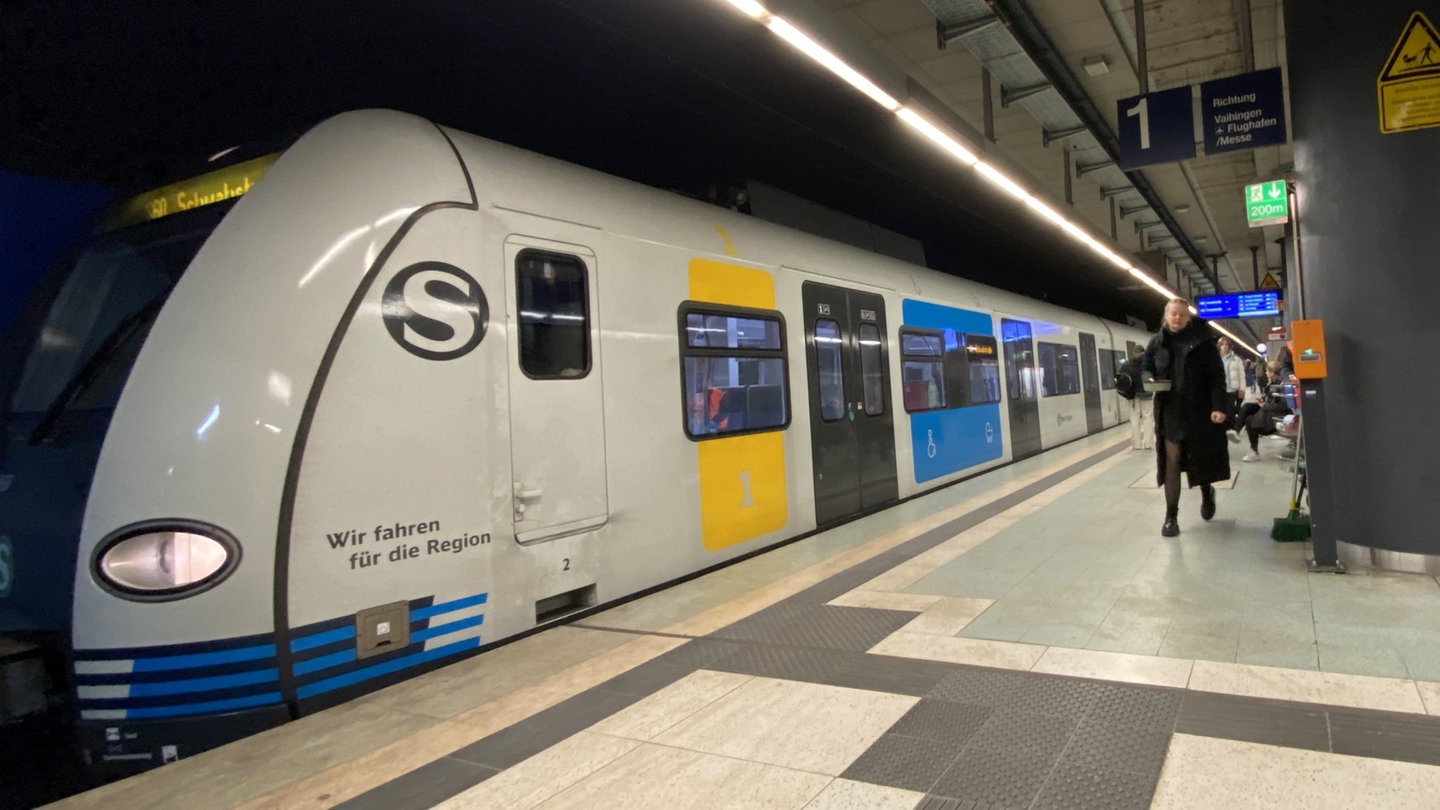 Warnstreiks Im ÖPNV: Diese Busse Und Bahnen Fahren In BW Nicht - SWR ...