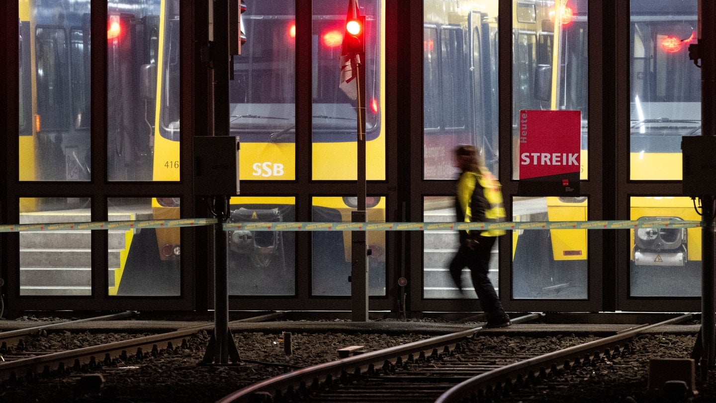 Warnstreiks In BW: ÖPNV, Kitas Und Verwaltung Betroffen - SWR Aktuell