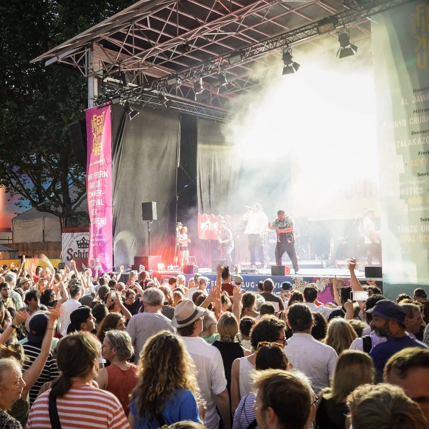 Stuttgart: Sommerfestival der Kulturen startet auf Marktplatz - SWR Aktuell