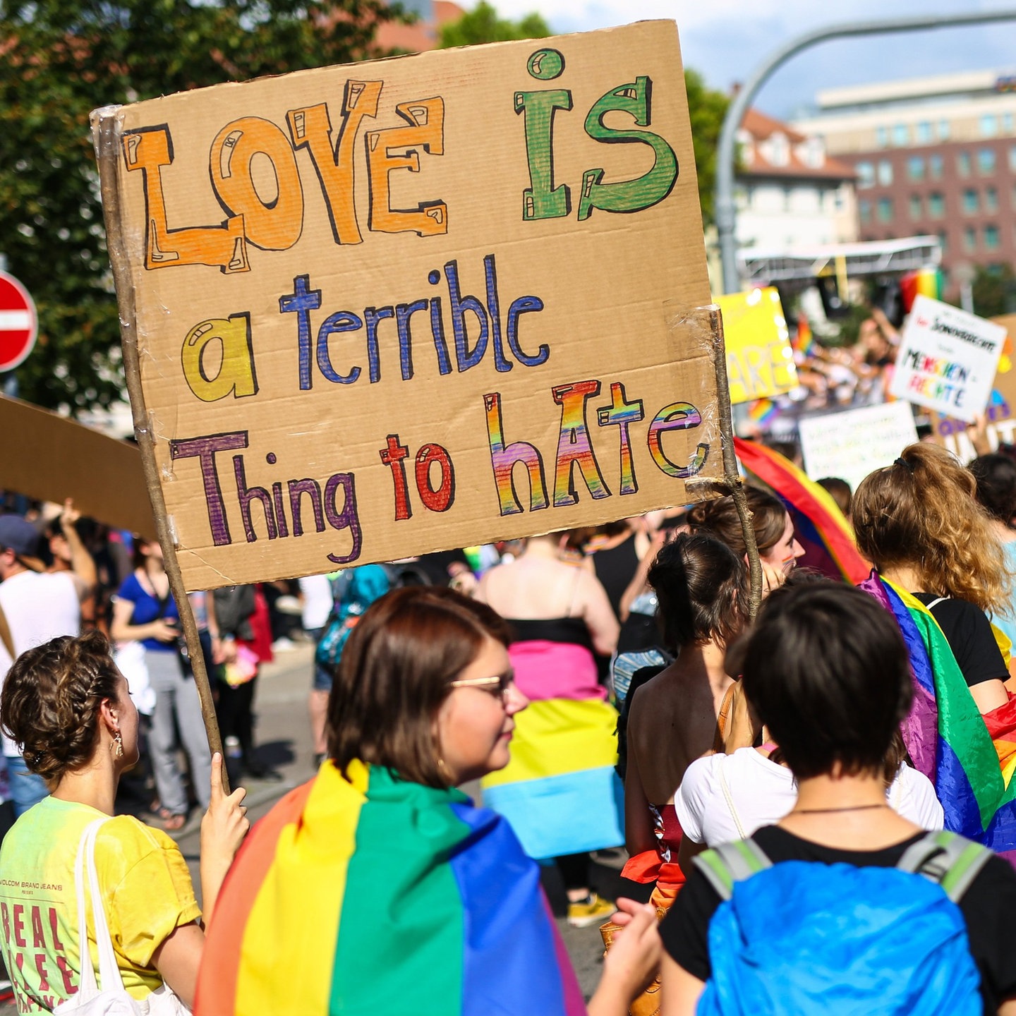 CSD Stuttgart Demo am Samstag wendet sich gegen Hasskriminalität SWR