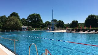 Das Freibad in Asperg senkt Wassertemperatur