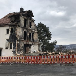 Von dem explodierten Haus in der Köllestraße im Stuttgarter Westen ist nicht mehr viel übrig. Für die betroffenen Familien, die ihr Zuhause verloren haben, gibt es nun viele Spendenaktionen.