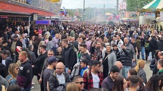 Mit 150.000 Besuchern war es am Sonntag auf dem Frühlingsfest Stuttgart sehr voll.