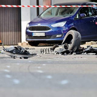 Ein 84 Jahre alter Mann wurde am Dienstag bei einem Unfall in Althütte (Rems-Murr-Kreis) getötet.