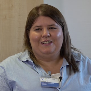 Franziska Klempien ist Onkolotsin im Klinikum Ludwigsburg. Sie begleitet und berät Krebspatienten.