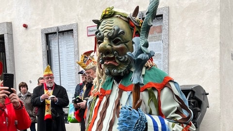 Der Cannstatter Brunnengeist hat rechtzeitig das schlechte Wetter vertrieben.