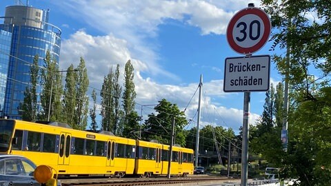 Tempo 30 an der Löwentorbrücke in Stuttgart