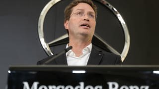 Der Chef des Stuttgarter Autobauers Mercedes blickt trotz der derzeitigen Krisen optimistisch auf das laufende Geschäftsjahr (Archivbild).