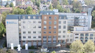 Die Sana Klinik Bethesda im Zentrum von Stuttgart wird zum 1. Januar 2023 vom Stuttgarter Robert-Bosch-Krankenhaus übernommen.