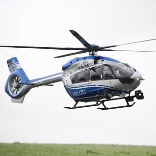ein Hubschrauber der Stuttgarter Polizei-Staffel (Archivbild)