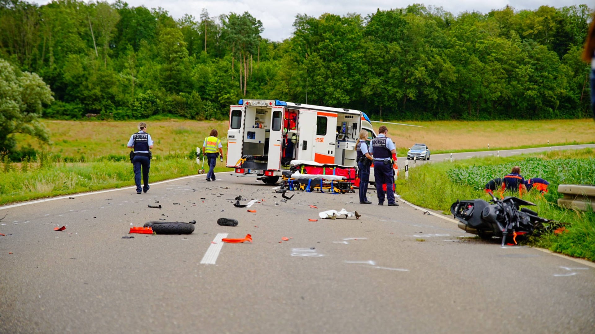 Göppingen: Schwerer Verkehrsunfall zwischen Bezgenriet und Heiningen