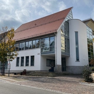 Das Rathaus von Bissingen an der Teck: Hier könnte bald Siegfried Nägele sein Büro als Bürgermeister beziehen - sofern er die Wahl annimmt.